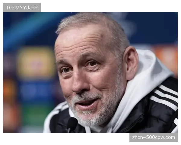 第35分钟，朗斯球员禁区外远射世界波破门，1-0领先布雷斯特